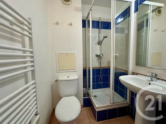 Appartement T3 à vendre - 3 pièces - 40.75 m2 - SIX FOURS LES PLAGES - 83 - PROVENCE-ALPES-COTE-D-AZUR - Century 21 Agence Du Bord De Mer