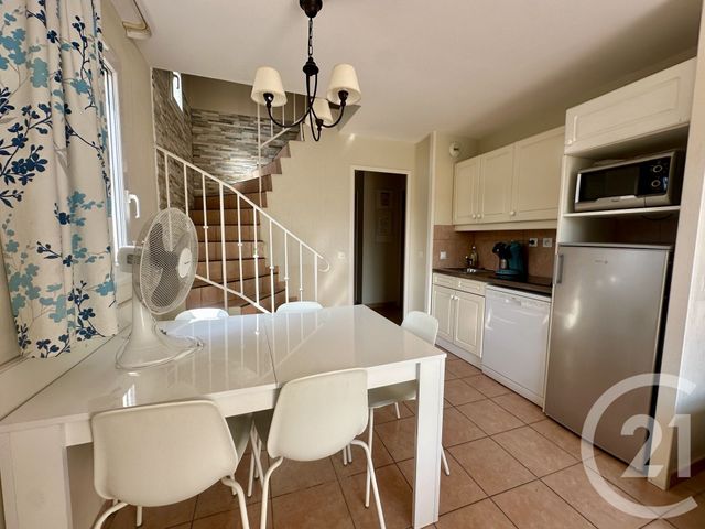 Appartement T3 à vendre - 3 pièces - 40.75 m2 - SIX FOURS LES PLAGES - 83 - PROVENCE-ALPES-COTE-D-AZUR - Century 21 Agence Du Bord De Mer
