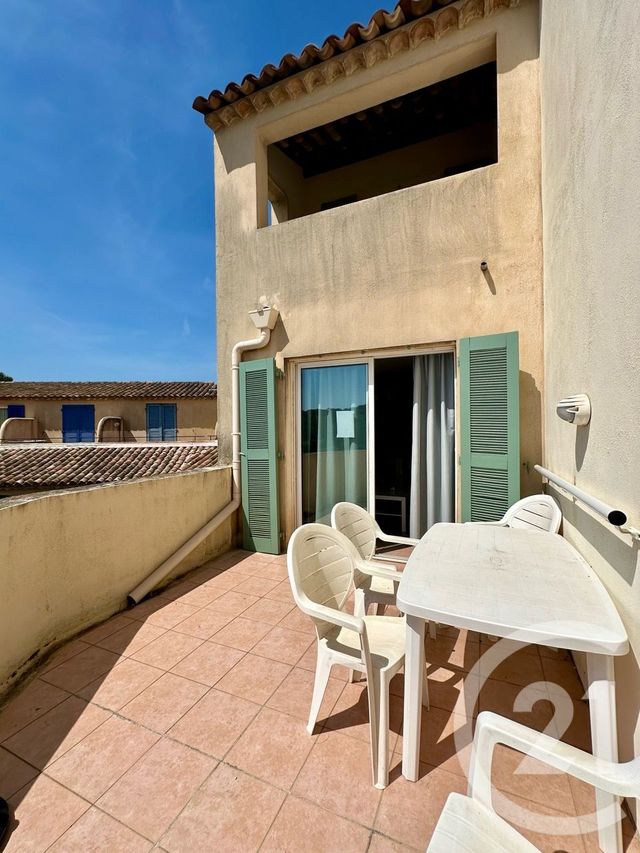 Appartement T3 à vendre - 3 pièces - 40.75 m2 - SIX FOURS LES PLAGES - 83 - PROVENCE-ALPES-COTE-D-AZUR - Century 21 Agence Du Bord De Mer