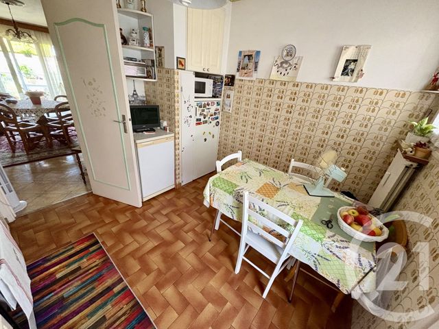 Appartement T3 à vendre - 3 pièces - 62.73 m2 - SIX FOURS LES PLAGES - 83 - PROVENCE-ALPES-COTE-D-AZUR - Century 21 Agence Du Bord De Mer