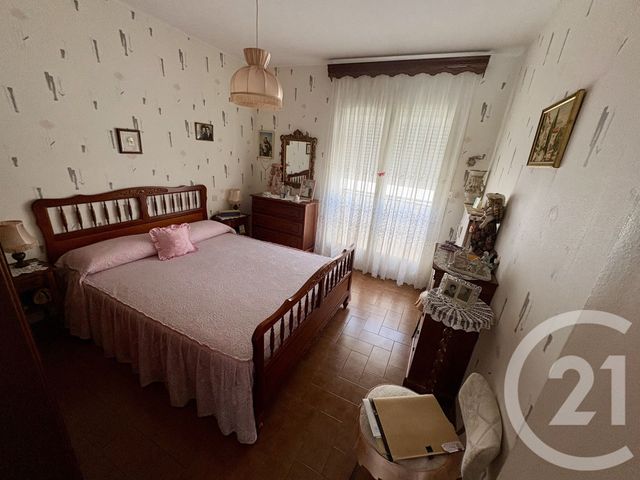 Appartement T3 à vendre - 3 pièces - 62.73 m2 - SIX FOURS LES PLAGES - 83 - PROVENCE-ALPES-COTE-D-AZUR - Century 21 Agence Du Bord De Mer