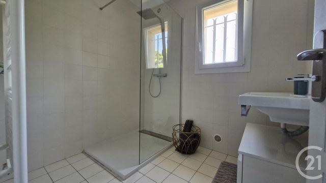 maison à vendre - 6 pièces - 143.0 m2 - SIX FOURS LES PLAGES - 83 - PROVENCE-ALPES-COTE-D-AZUR - Century 21 Agence Du Bord De Mer