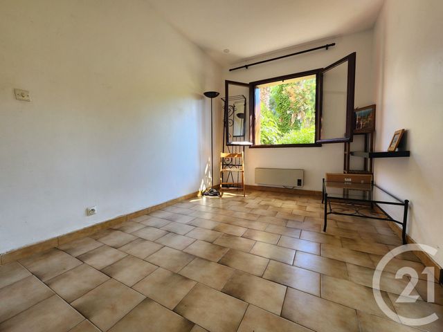 Appartement Studio à vendre - 1 pièce - 23.38 m2 - SIX FOURS LES PLAGES - 83 - PROVENCE-ALPES-COTE-D-AZUR - Century 21 Agence Du Bord De Mer