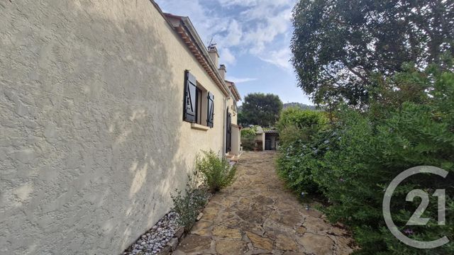 maison à vendre - 2 pièces - 45.0 m2 - SIX FOURS LES PLAGES - 83 - PROVENCE-ALPES-COTE-D-AZUR - Century 21 Agence Du Bord De Mer