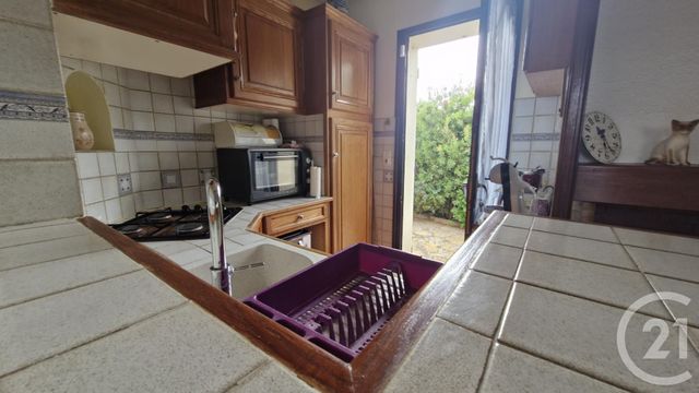 maison à vendre - 2 pièces - 45.0 m2 - SIX FOURS LES PLAGES - 83 - PROVENCE-ALPES-COTE-D-AZUR - Century 21 Agence Du Bord De Mer