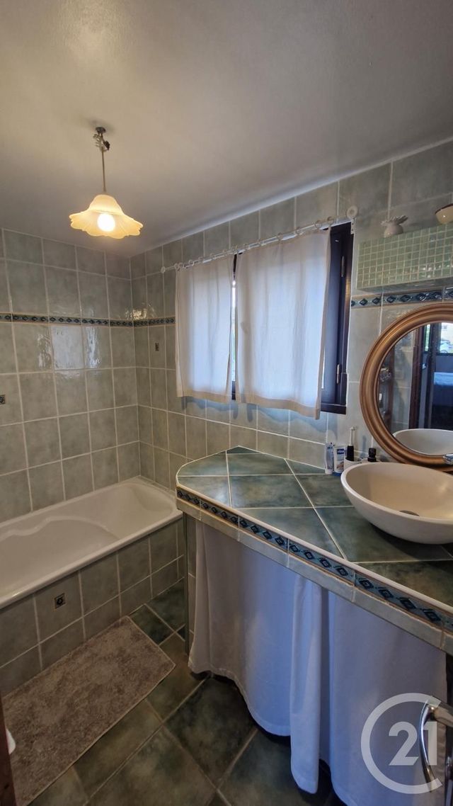 maison à vendre - 2 pièces - 45.0 m2 - SIX FOURS LES PLAGES - 83 - PROVENCE-ALPES-COTE-D-AZUR - Century 21 Agence Du Bord De Mer