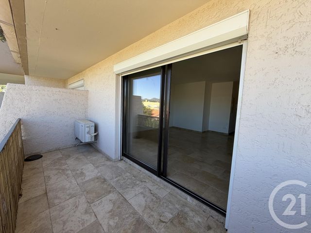 Appartement Studio à louer - 1 pièce - 28.98 m2 - SIX FOURS LES PLAGES - 83 - PROVENCE-ALPES-COTE-D-AZUR - Century 21 Agence Du Bord De Mer