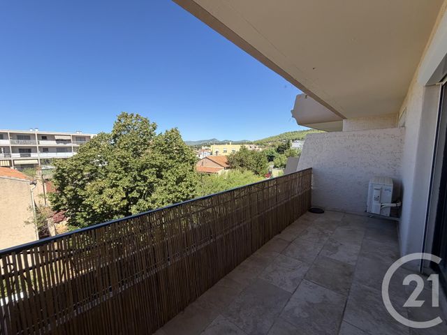 Appartement Studio à louer - 1 pièce - 28.98 m2 - SIX FOURS LES PLAGES - 83 - PROVENCE-ALPES-COTE-D-AZUR - Century 21 Agence Du Bord De Mer