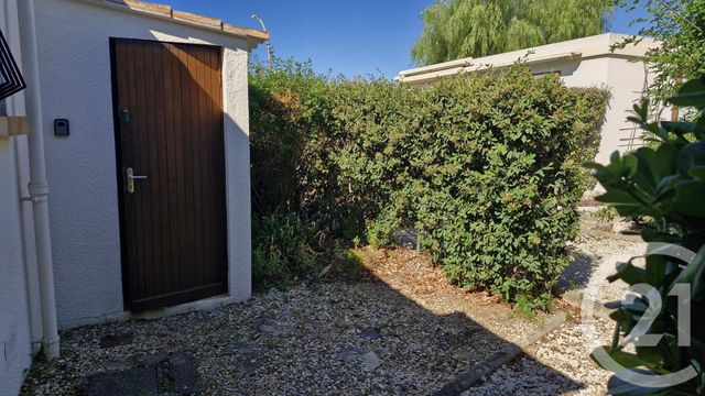 maison à vendre - 2 pièces - 34.0 m2 - SIX FOURS LES PLAGES - 83 - PROVENCE-ALPES-COTE-D-AZUR - Century 21 Agence Du Bord De Mer