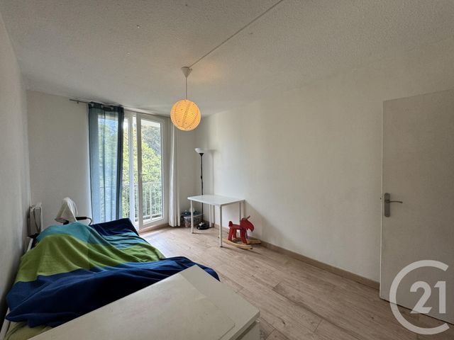 Appartement T4 à louer - 4 pièces - 76.29 m2 - LA SEYNE SUR MER - 83 - PROVENCE-ALPES-COTE-D-AZUR - Century 21 Agence Du Bord De Mer