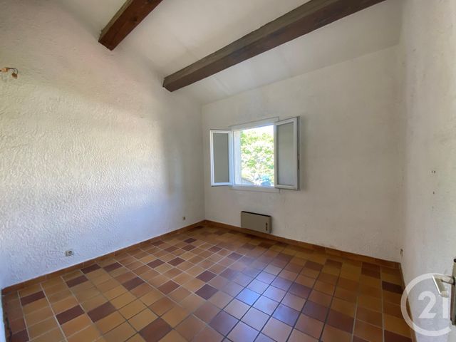 Appartement à louer - 2 pièces - 45.4 m2 - SIX FOURS LES PLAGES - 83 - PROVENCE-ALPES-COTE-D-AZUR - Century 21 Agence Du Bord De Mer