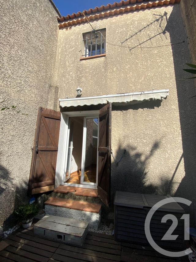 Appartement à louer - 2 pièces - 45.4 m2 - SIX FOURS LES PLAGES - 83 - PROVENCE-ALPES-COTE-D-AZUR - Century 21 Agence Du Bord De Mer