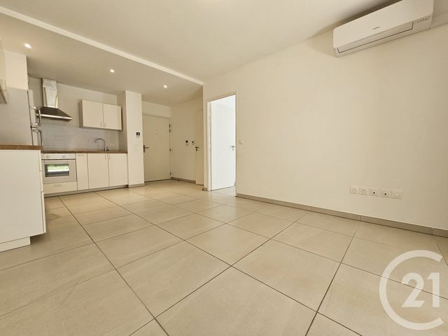 Appartement T2 à vendre - 2 pièces - 41.31 m2 - SIX FOURS LES PLAGES - 83 - PROVENCE-ALPES-COTE-D-AZUR - Century 21 Agence Du Bord De Mer