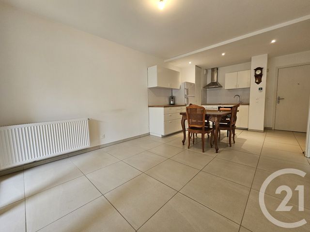 Appartement T2 à vendre - 2 pièces - 41.31 m2 - SIX FOURS LES PLAGES - 83 - PROVENCE-ALPES-COTE-D-AZUR - Century 21 Agence Du Bord De Mer