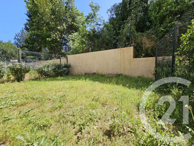 Appartement T2 à vendre - 2 pièces - 41.31 m2 - SIX FOURS LES PLAGES - 83 - PROVENCE-ALPES-COTE-D-AZUR - Century 21 Agence Du Bord De Mer