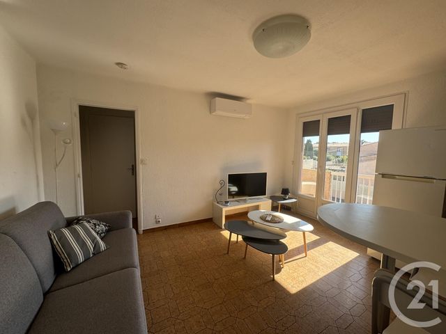 Appartement T2 à louer - 2 pièces - 32.89 m2 - SIX FOURS LES PLAGES - 83 - PROVENCE-ALPES-COTE-D-AZUR - Century 21 Agence Du Bord De Mer