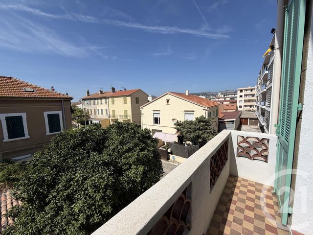 Appartement T4 à louer - 4 pièces - 61.99 m2 - LA SEYNE SUR MER - 83 - PROVENCE-ALPES-COTE-D-AZUR - Century 21 Agence Du Bord De Mer
