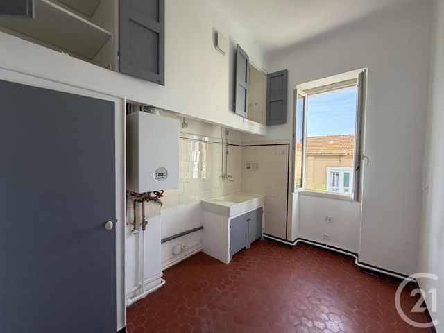 Appartement T4 à louer - 4 pièces - 61.99 m2 - LA SEYNE SUR MER - 83 - PROVENCE-ALPES-COTE-D-AZUR - Century 21 Agence Du Bord De Mer