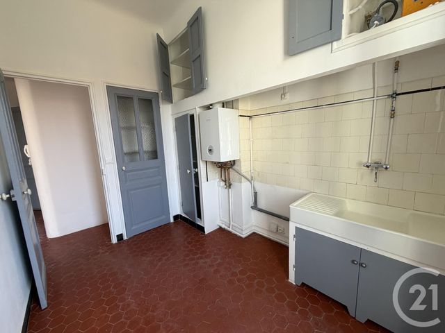 Appartement T4 à louer - 4 pièces - 61.99 m2 - LA SEYNE SUR MER - 83 - PROVENCE-ALPES-COTE-D-AZUR - Century 21 Agence Du Bord De Mer