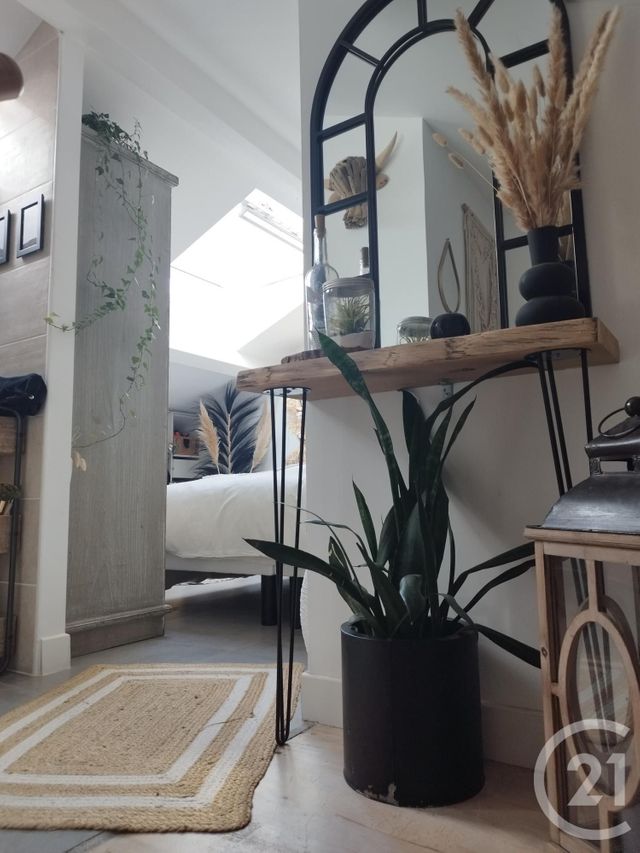Appartement T2 à louer - 2 pièces - 30.65 m2 - LA SEYNE SUR MER - 83 - PROVENCE-ALPES-COTE-D-AZUR - Century 21 Agence Du Bord De Mer
